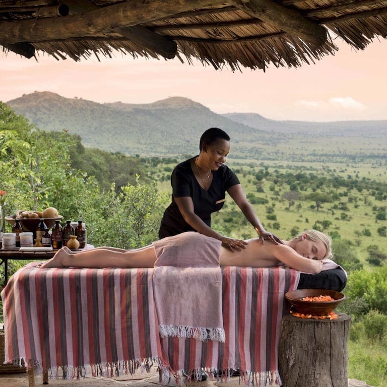 Kleins-camp-serengeti-massage
