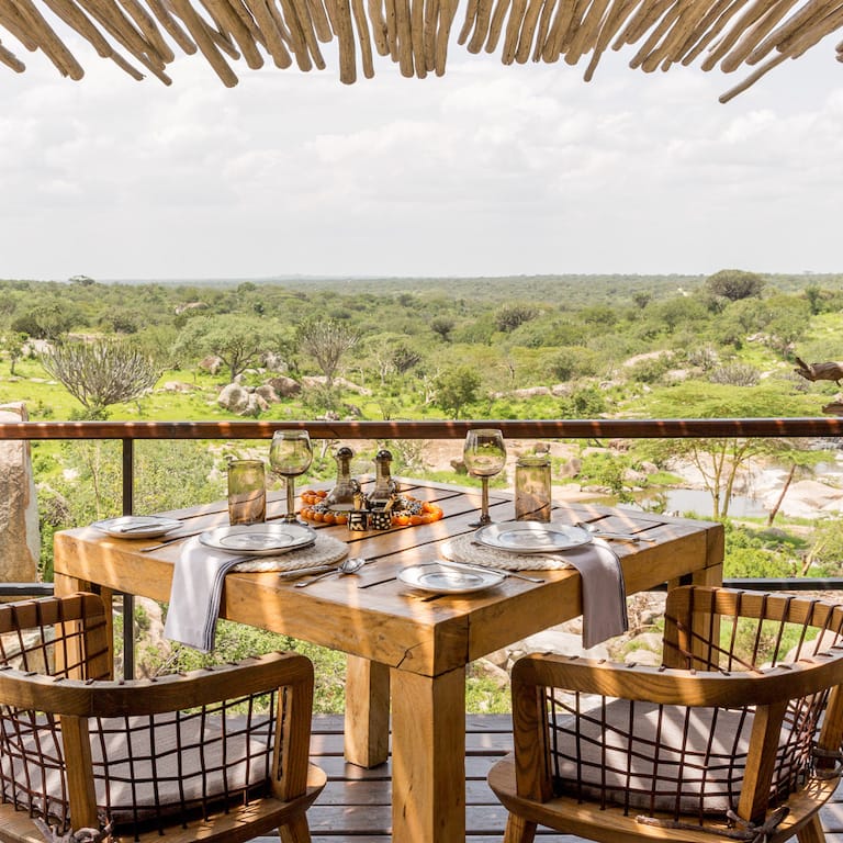 MWIBA-LODGE-Breakfast-overlooking-the-river