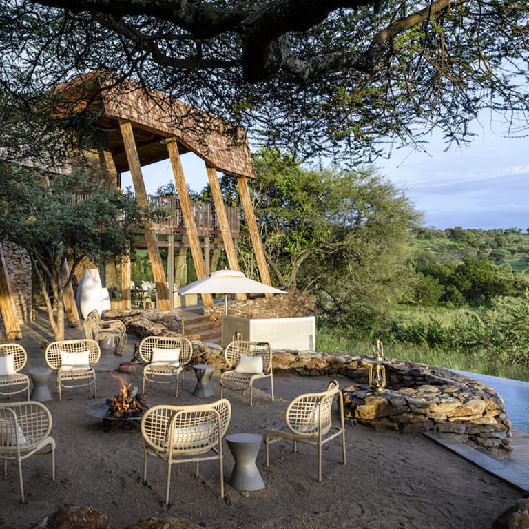 Singita-Faru-Faru-Lodge-Bush-Fire