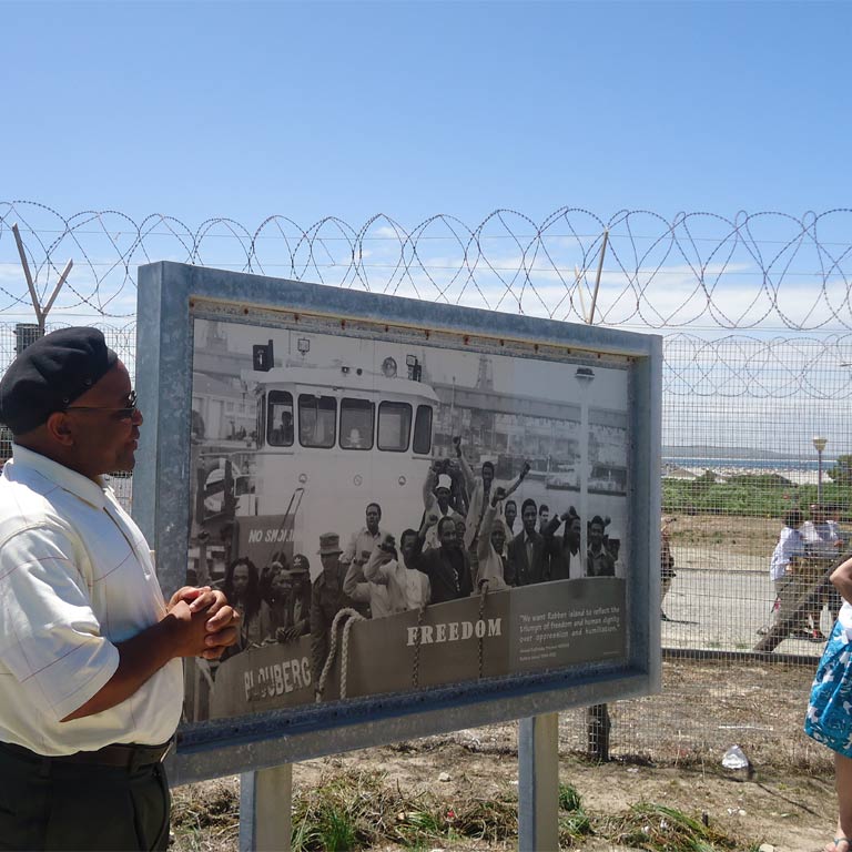 city-and-private-robben-island-tour-05