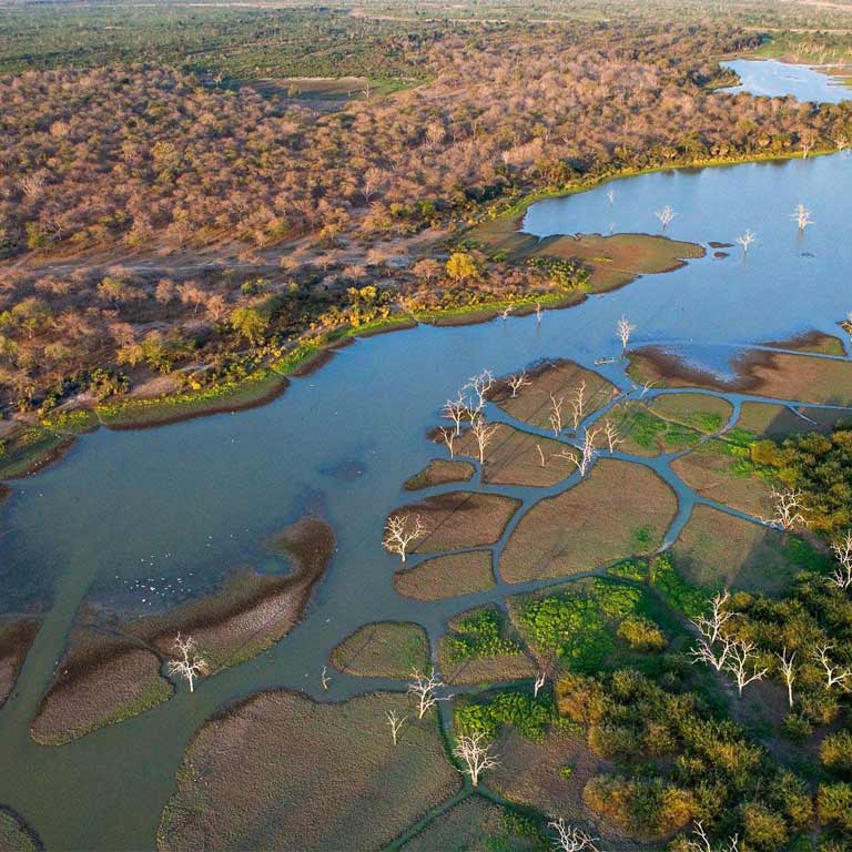 sandibe-okavango-safari-lodge-03