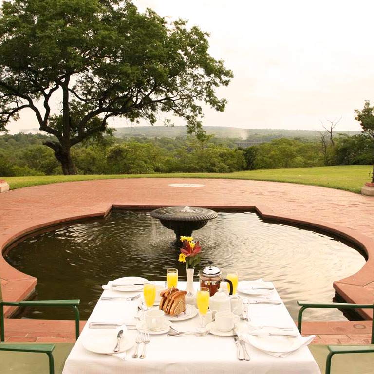 victoria-falls-hotel-02